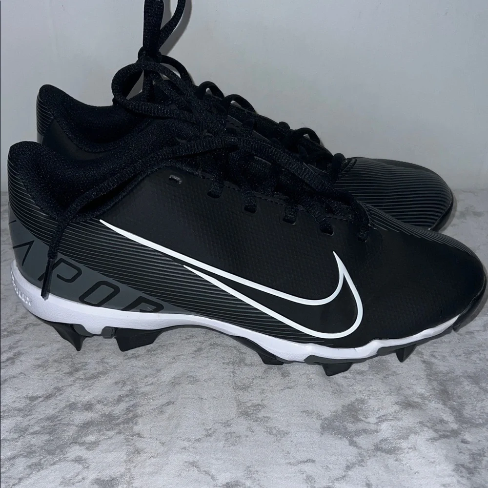 Nike Vapor Ultrafly 3 Fastflex Black and White Cleats